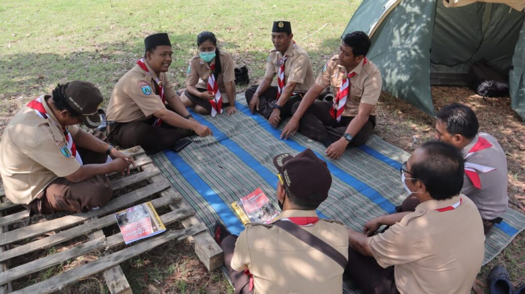 Gelang Ajar Pembina Kwarcab Sidoarjo Dorong Produktif Hasilkan Pramuka