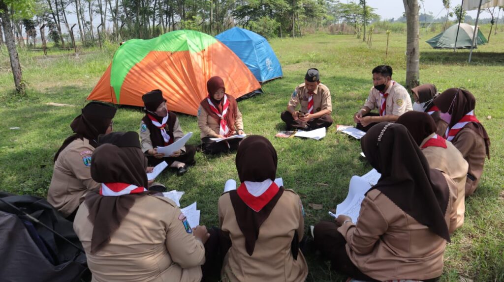 Gelang Ajar Pembina Kwarcab Sidoarjo Dorong Produktif Hasilkan Pramuka