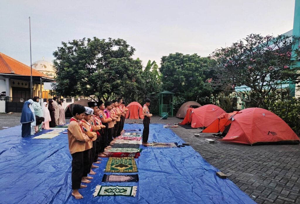 Perjusa-LT-1-SDI-Al-Chusnaini-4-1024x699 Menempa Diri, Menantang Malam: Perjusa & LT-1 Pramuka Penggalang SDI Al-Chusnaini