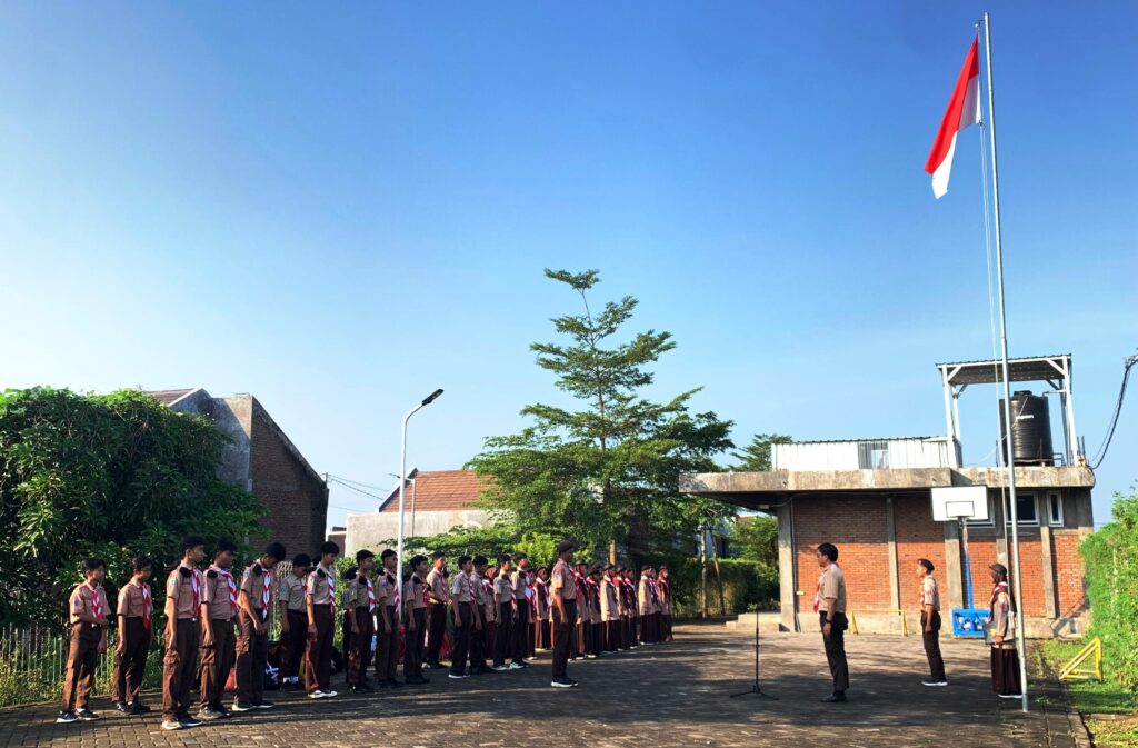 SMPIT-Nurul-Fikri-LT1-9-1024x673 Gelaran Leadership Camp dan LT-1 Penuh Makna Pramuka SMP Nurul Fikri Sidoarjo