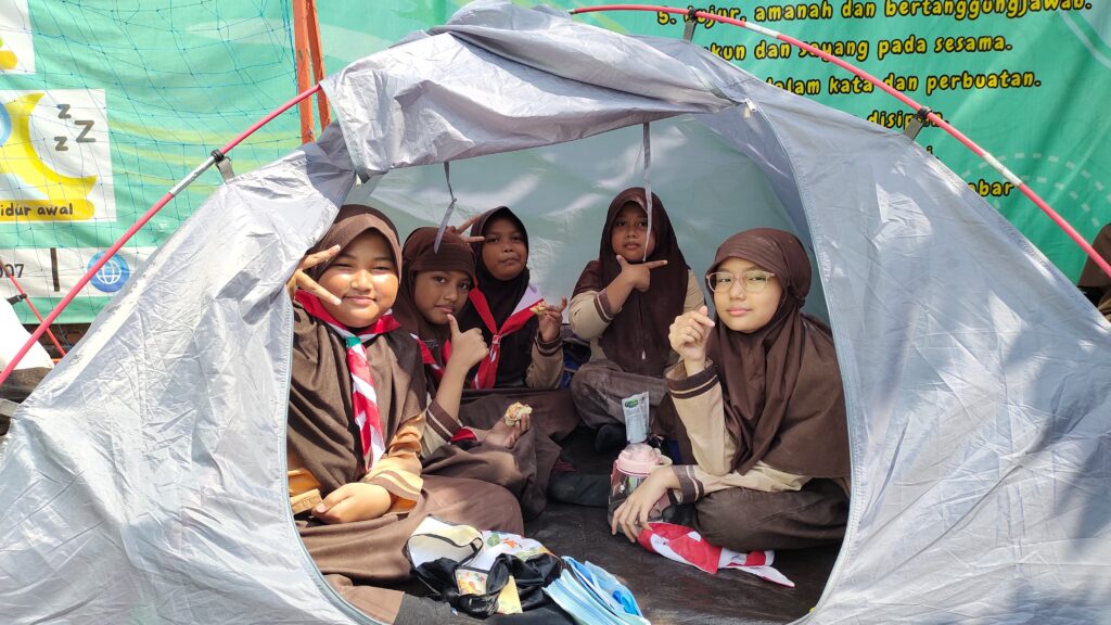 WhatsApp-Image-2025-06-23-at-08.05.24-1-1024x576 SDIT AL-AQSHA Sukses Gelar Perkemahan Sehari Pramuka Siaga, Penuh Semangat