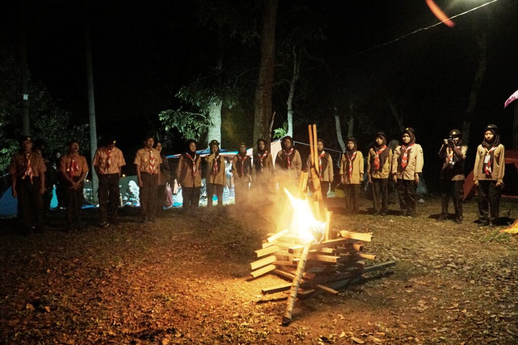 AKR00502-1024x683 Pramuka SMK Plus NU Sidoarjo Adakan Perkemahan di Trawas, Lantik Anggotanya Menjadi Bantara–Laksana