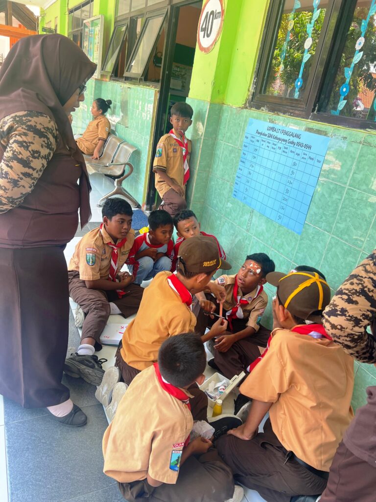 Perjusami-SDN-Keboguyang-Jabon-3-768x1024 PERSARI dan LT 1 Gugus Depan 0543-0544 SDN Keboguyang: Wadah Penguatan Karakter dan Kemandirian Pramuka Sejak Dini