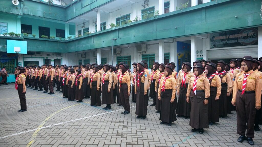 HP-ke-64-SMP-PGRI-1-Buduran-1-1024x576 Upacara Hingga Lomba Seru Warnai Semarak Hari Pramuka ke-64 di SMP PGRI 1 Buduran