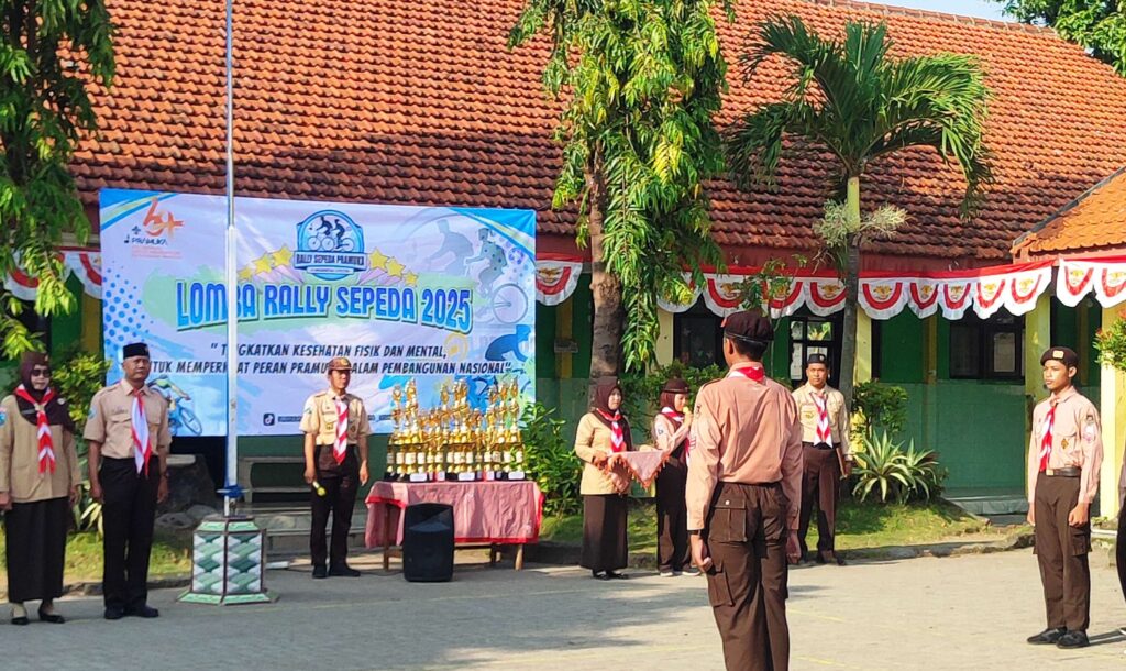 IMG-20250826-WA0071-1024x610 195 Peserta Ramaikan Rally Sepeda Kwarran Krian, Semarakkan Hari Pramuka ke-64