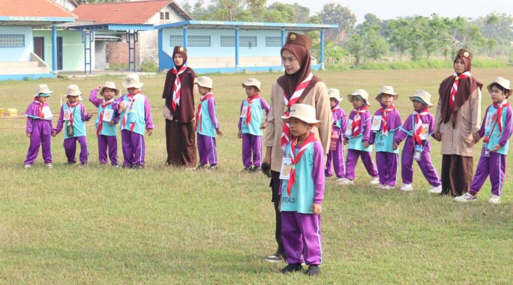 Prasiaga-Al-Firdaus-Wonoayu-4-1024x570 Meriah! Prasiaga PAUD Al-Firdaus Tanggul Warnai Peringatan Hari Pramuka ke-64 dengan Semangat dan Keceriaan