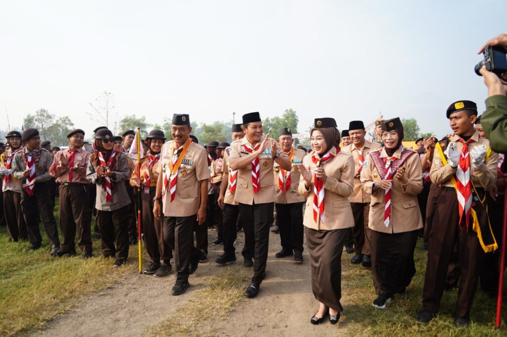 Upacar-HP-64-tahun-2025-3-1024x682 Bupati Sidoarjo Pimpin Upacara Hari Pramuka ke-64 Tahun 2025 dan Buka Jambore Cabang Sidoarjo Dengan Sangat Meriah