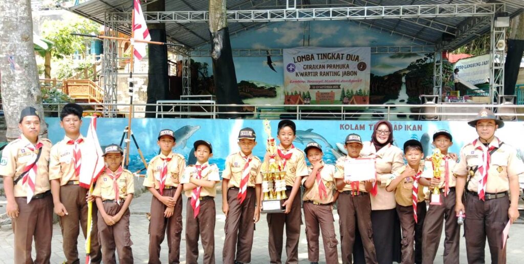 LT-II-Kwarran-Candi-2025-5-1024x517 500 Peserta Meriahkan LT II Kwarran Jabon 2025, Adu Keterampilan, Kekompakan, dan Kemandirian