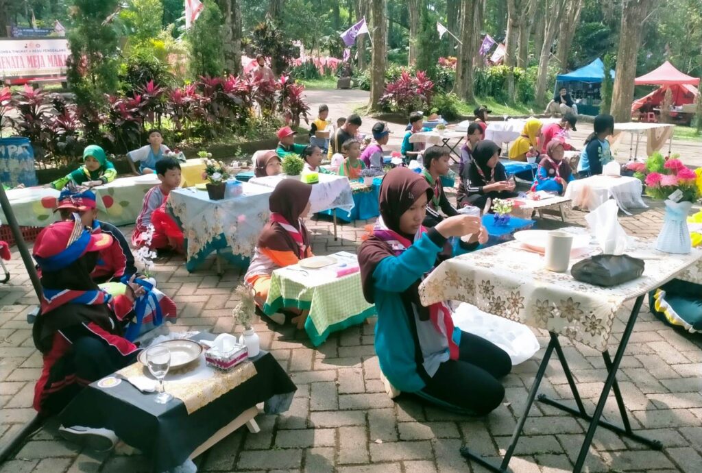 LT-II-Kwarran-Candi-23-1024x690 Pramuka Kwarran Candi Gelar Lomba Tingkat II, 48 Regu Adu Kreativitas di Buper Mahanaim Prigen