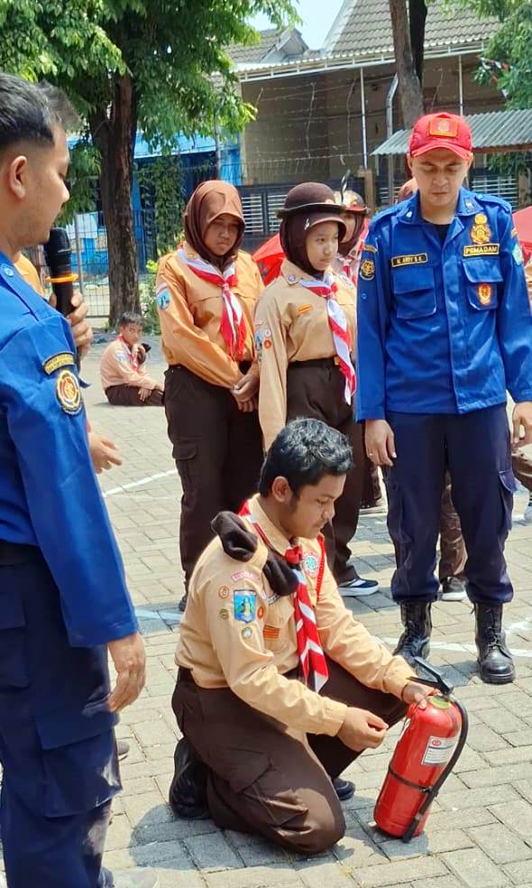 SMP-Islam-Al-Chusnaini-LT-1-4 Pramuka SMP Islam Al-Chusnaini Sukses Gelar LT-I 2025, Satya Wira Brawijaya!