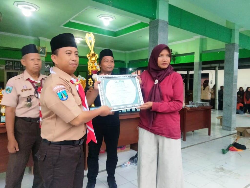 JESANU-1-4-1024x768 JESANU 1: 872 Pramuka Santri Sako Ma’arif NU Sidoarjo Jelajah di Lumpur Sidoarjo