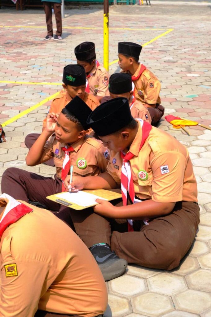 Jesanu-Candi-2025-9-681x1024 Semangat Santri dan Jiwa Pramuka Berkobar di Kegiatan Jelajah Santri 1 SAKO Ma’arif NU Ranting Candi
