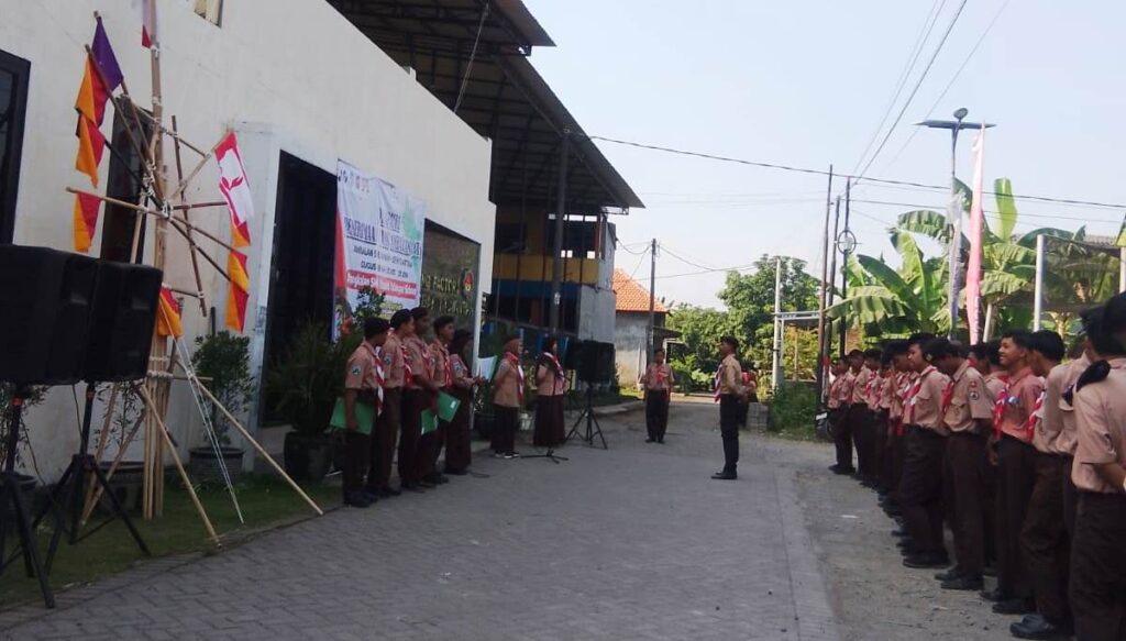 PTA-SMK-Trisakti-Tulangan-2-1024x583 Penerimaan Tamu Ambalan SMK Trisakti Tulangan 2025: “Spirit of Survival, Tangguh, Mandiri, dan Pantang Menyerah”