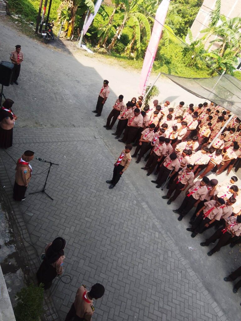 PTA-SMK-Trisakti-Tulangan-5-768x1024 Penerimaan Tamu Ambalan SMK Trisakti Tulangan 2025: “Spirit of Survival, Tangguh, Mandiri, dan Pantang Menyerah”