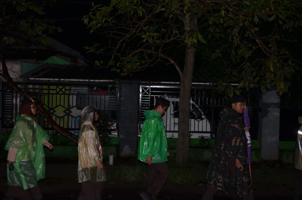 WhatsApp-Image-2025-11-24-at-13.07.38-1024x678 Ajang KPK Pramuka SMA Wachid Hasyim 2 Taman, Jadikan Pramuka Penegak Lebih Berperan