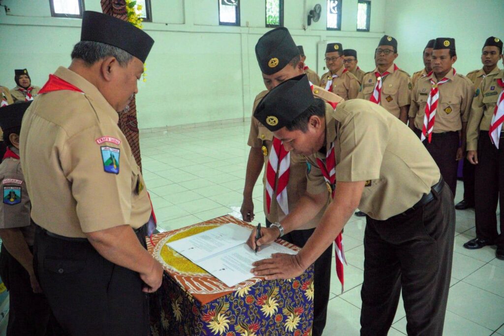 Pelantikan-Kwarran-Sedati-25-28-5-1024x683 Siap Mengabdi dan Menginspirasi, Mabiran dan Kwarran Sedati 2025–2028 Resmi Dilantik