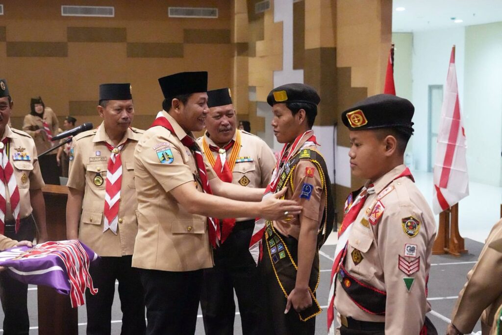 Pengukuhan-Pramuka-Garuda-Sidoarjo-2025-3-1024x684 Kukuhkan Ratusan Pramuka Garuda, Bupati Sidoarjo Apresiasi Ketekunan, Kedisiplinan, dan Komitmen Nilai Kepramukaan yang Teruji