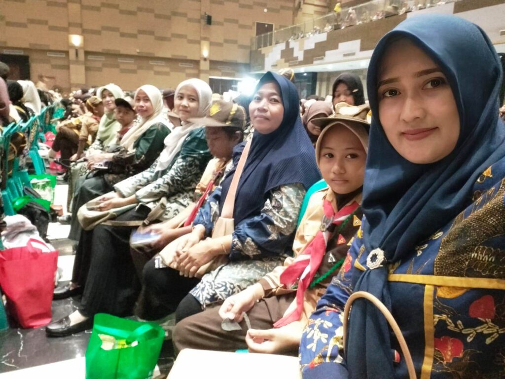 WhatsApp-Image-2025-12-22-at-08.13.21-2-1024x768 Resmi Dikukuhkan,12 Pramuka SDN Keboguyang Menyandang Pramuka Garuda