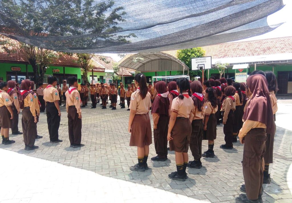 SDN-Kedungwonokerto-5-1024x714 Implementasikan Nilai-nilai Deep Learning pada Pelantikan Penggalang Ramu SDN Kedungwonokerto