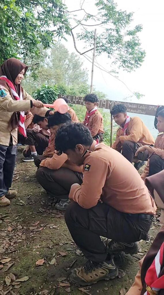 HIBARA-2026-10-569x1024 Keseruan HIBARA VI Penegak SMK Plus Sabilur Rosyad Jadi Pengalaman Tak Terlupakan, Meskipun Dikepung Monyet Hutan!